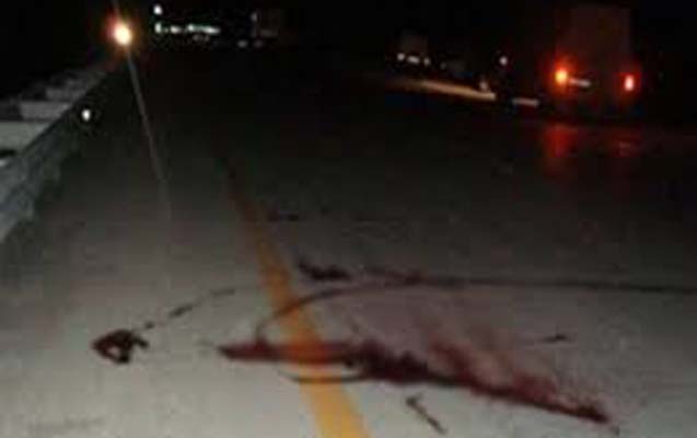 mercedes-iki-piyadani-vurdu